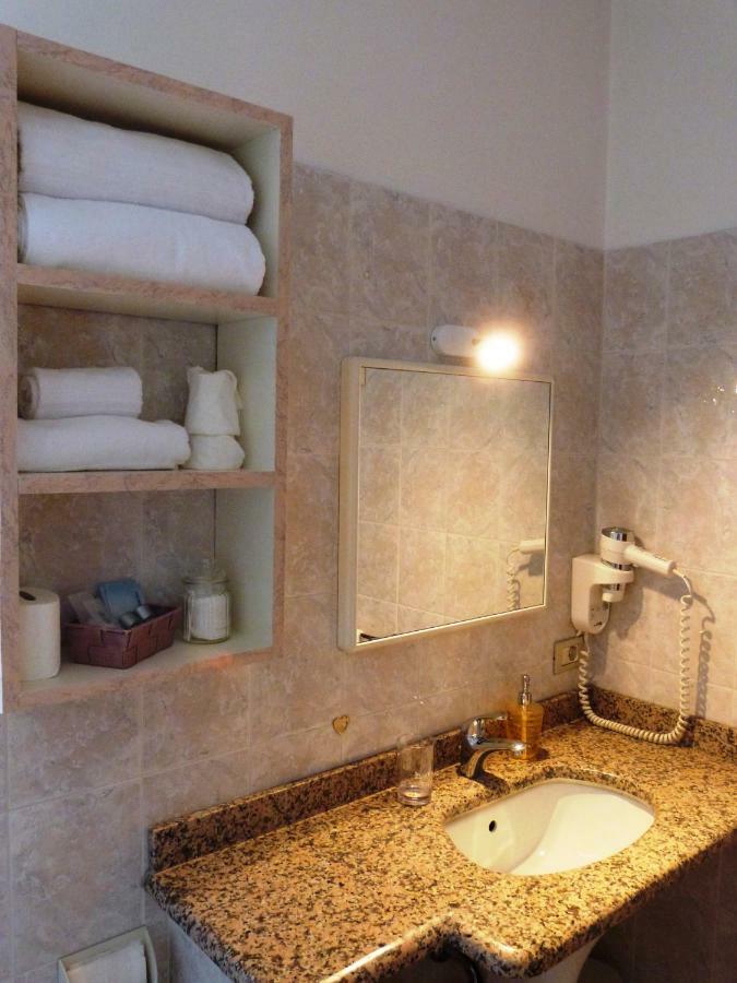 Locanda Calianna ลาเวโน ภายนอก รูปภาพ
